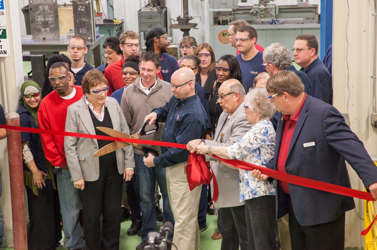 Team 1 Plastics Looks Back and Looks Forward Team 1 Plastics