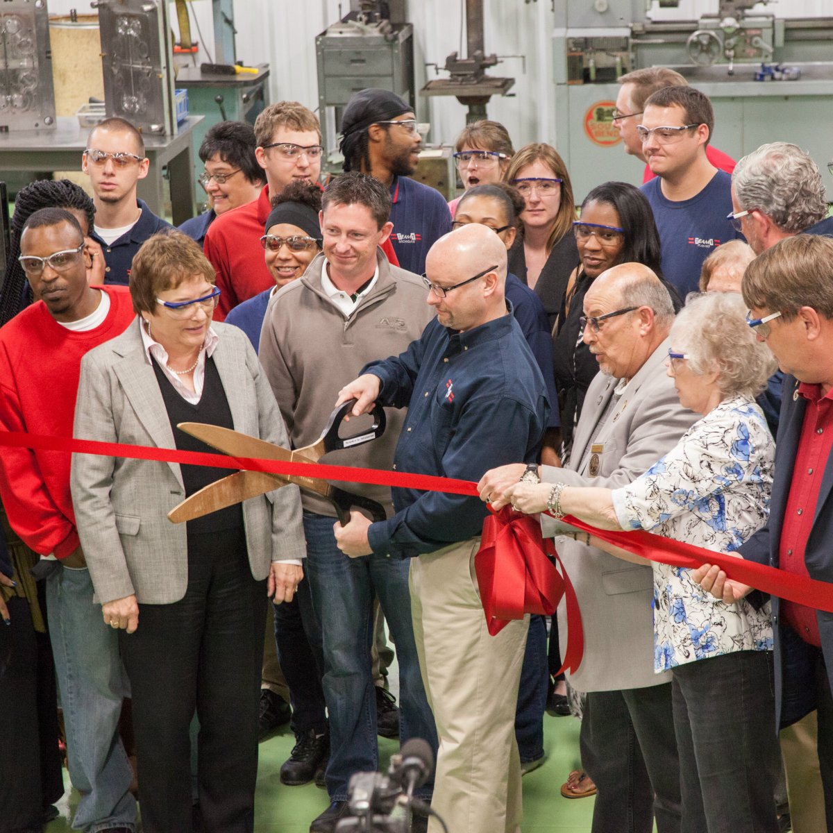 Team 1 Plastics Looks Back and Looks Forward Team 1 Plastics